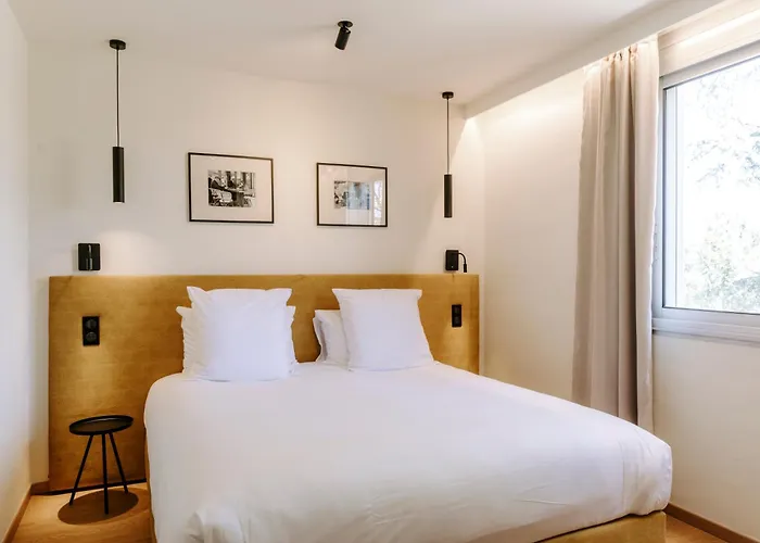 Soko Hotels-Pont Du Gard